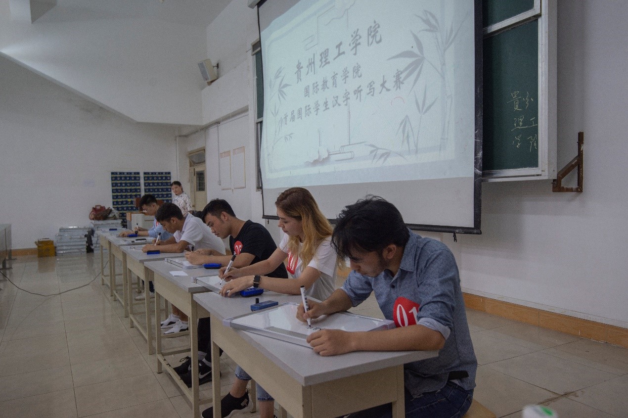 土库曼斯坦队斗志昂扬，成功晋级
