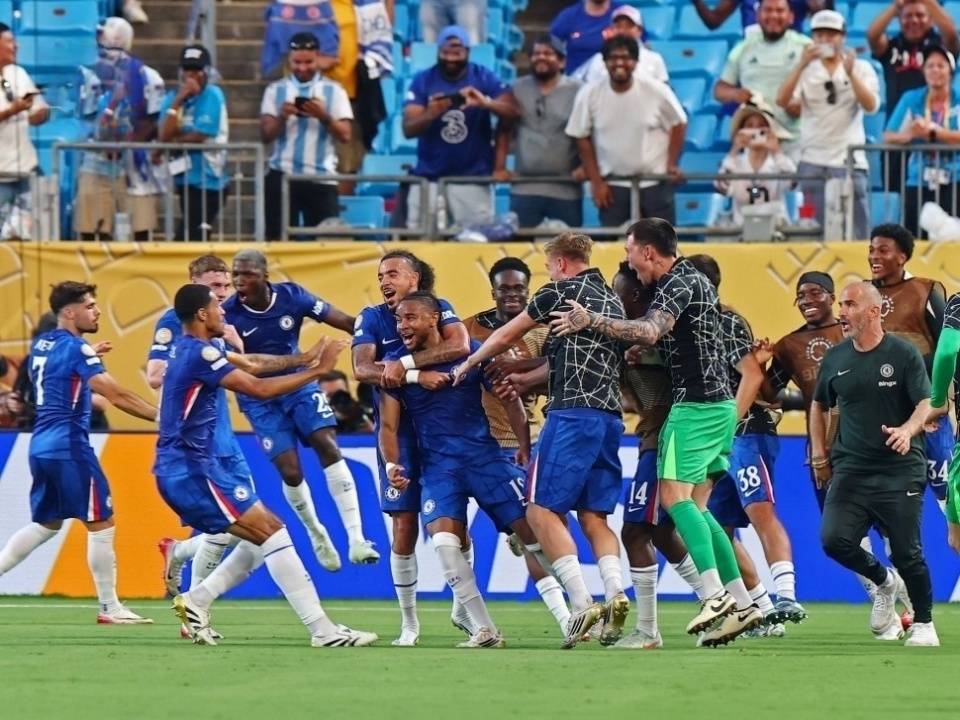 曼城客场大败亚特兰大,惜失欧冠四强的简单介绍 曼城客场大败亚特兰大,惜失欧冠四强的简单介绍