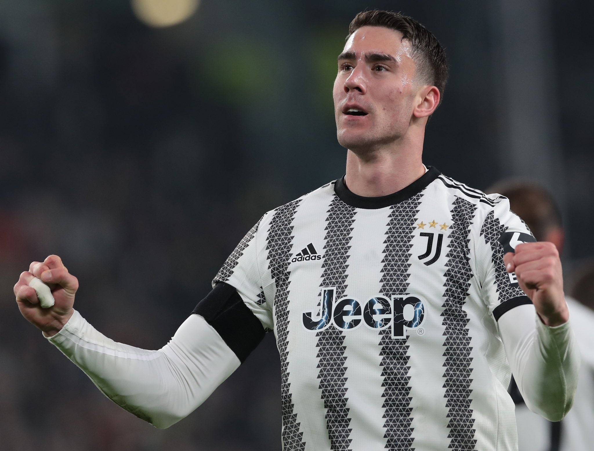 包含意大利足球明星球员助阵球队，实力强劲不容小觑的词条