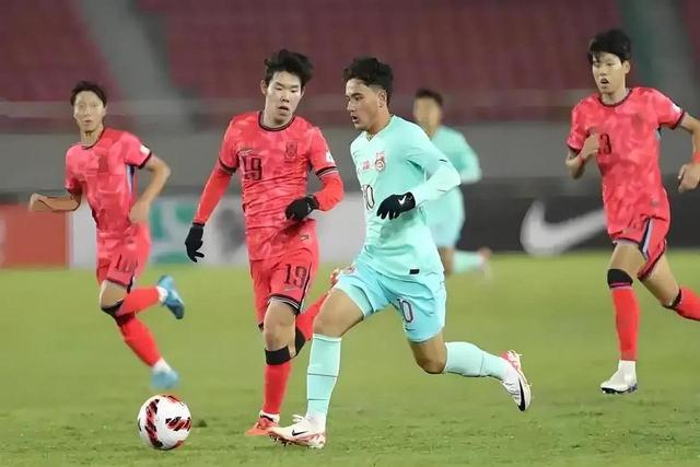 东道主球队准备在主场迎战强劲对手