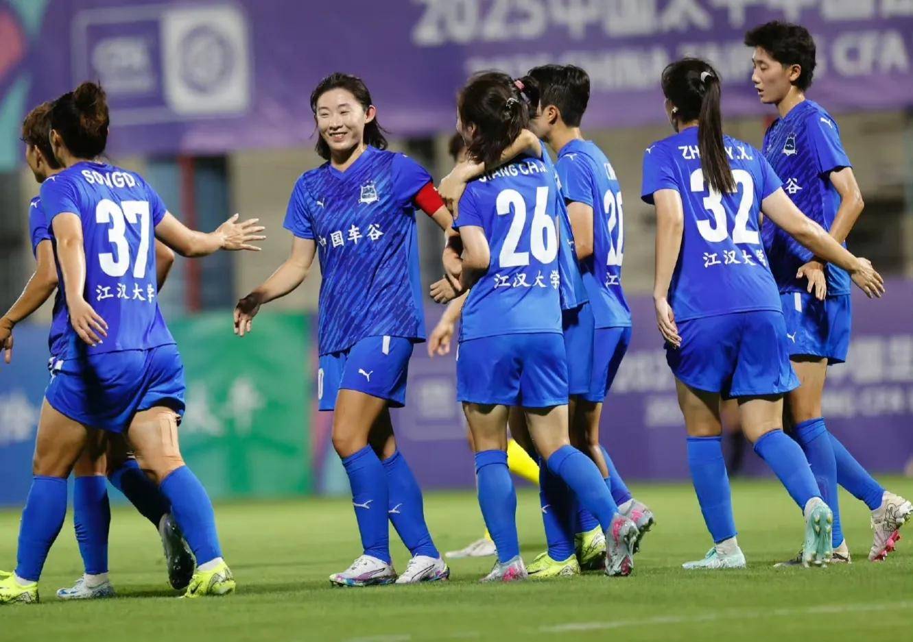 竞技风云！女足比拼掀起热潮的简单介绍