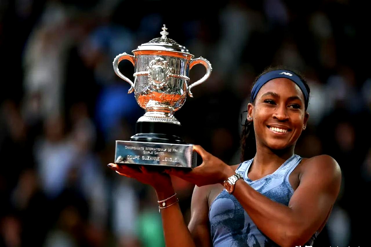 法国重击外腿击剑选手加冕女子金牌的简单介绍