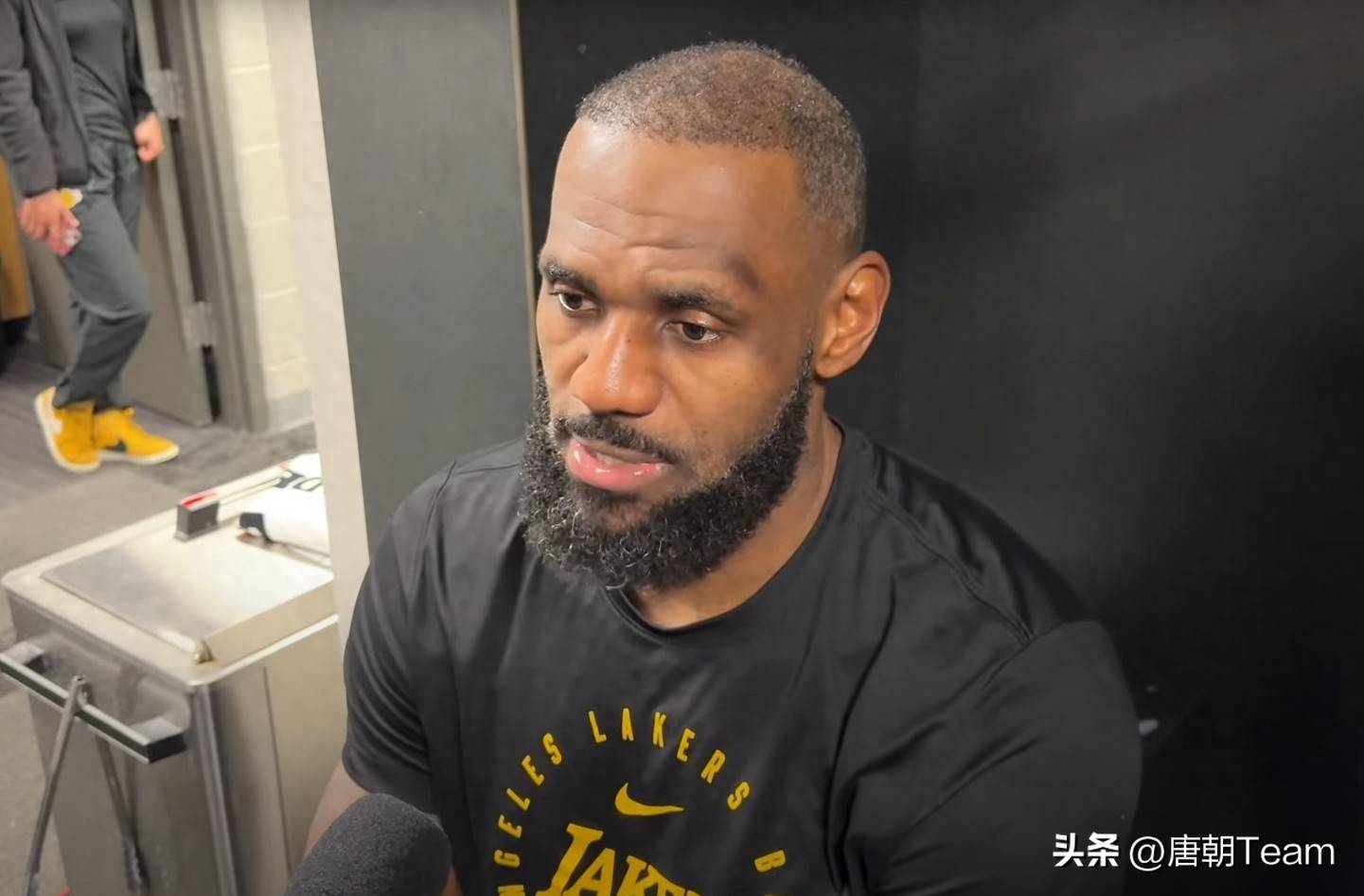 詹姆斯感染新冠赛季首次缺席