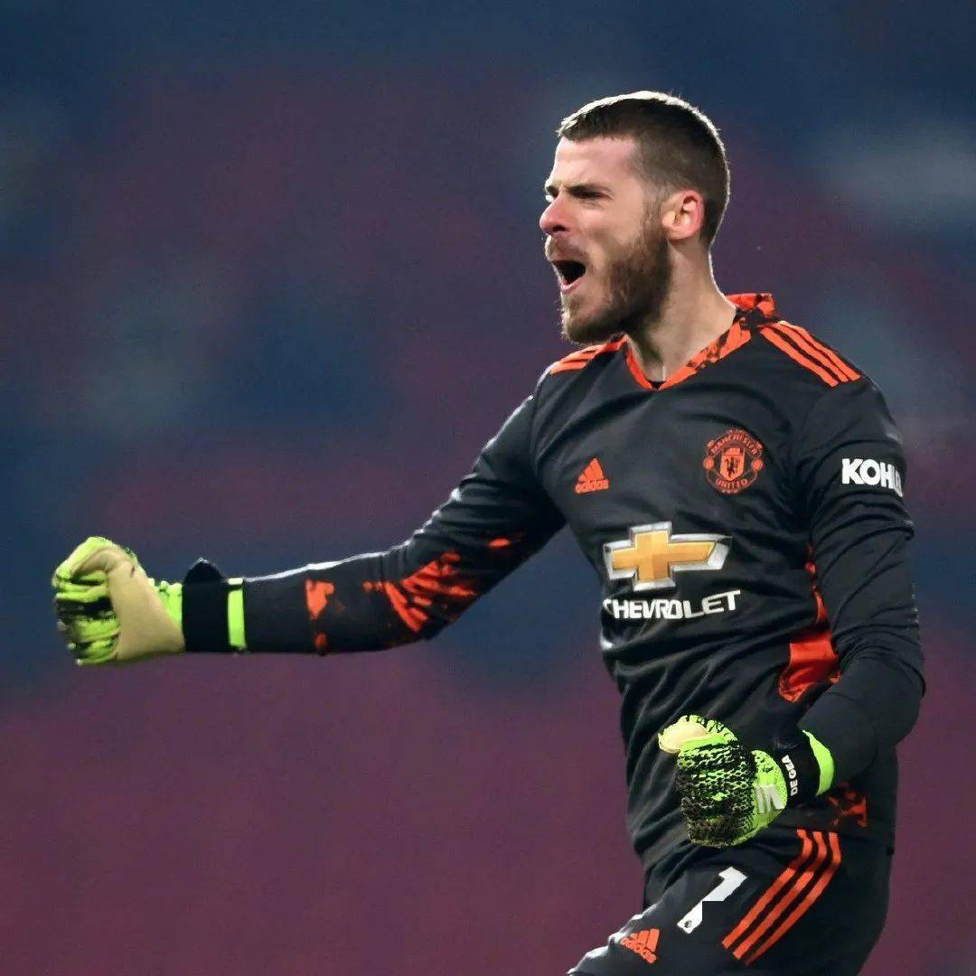 技巧与防守兼顾，球队成功保持不败