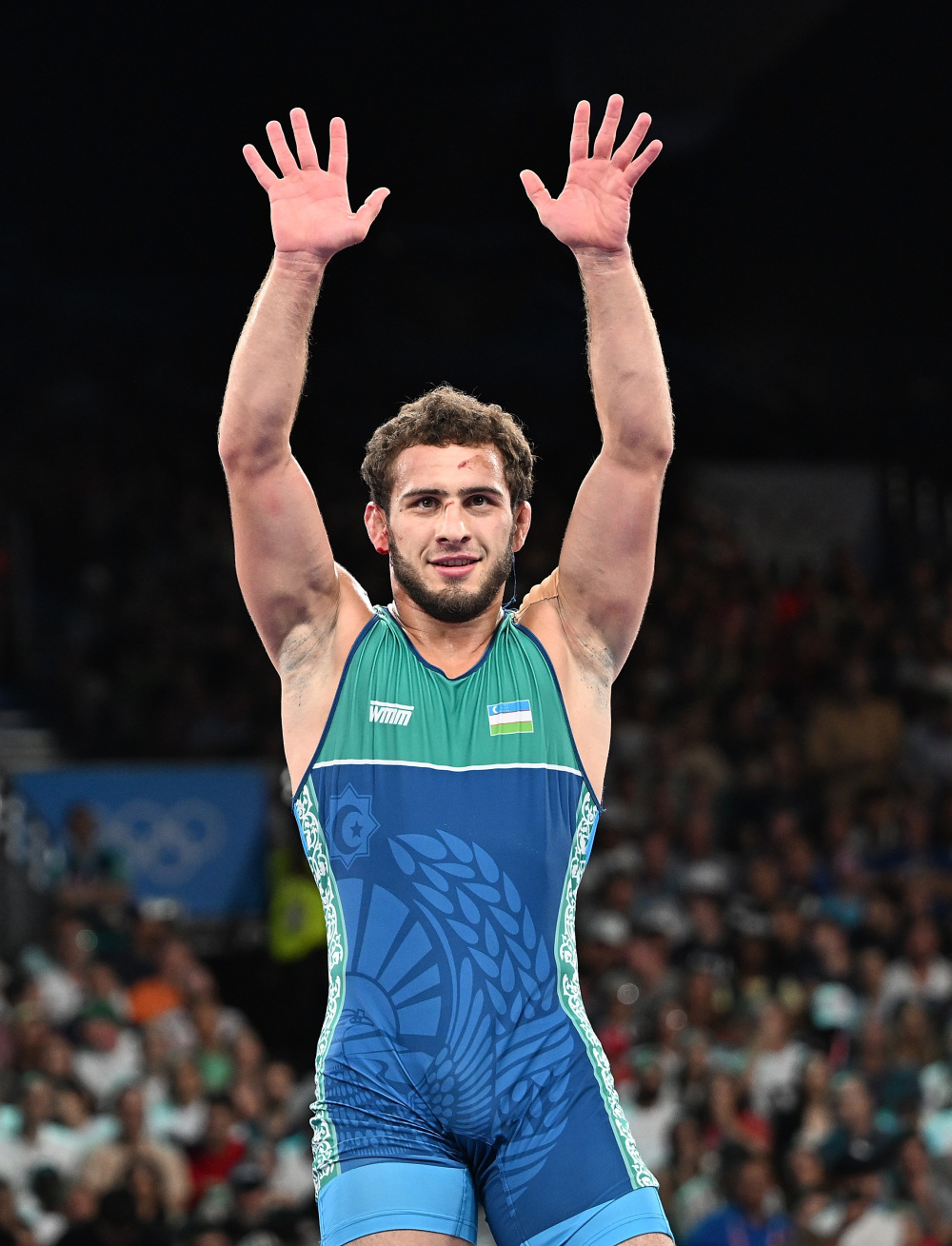 自由式摔跤精彩战斗，俄罗斯选手获胜的简单介绍